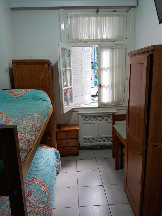 Hostel Master Borges *