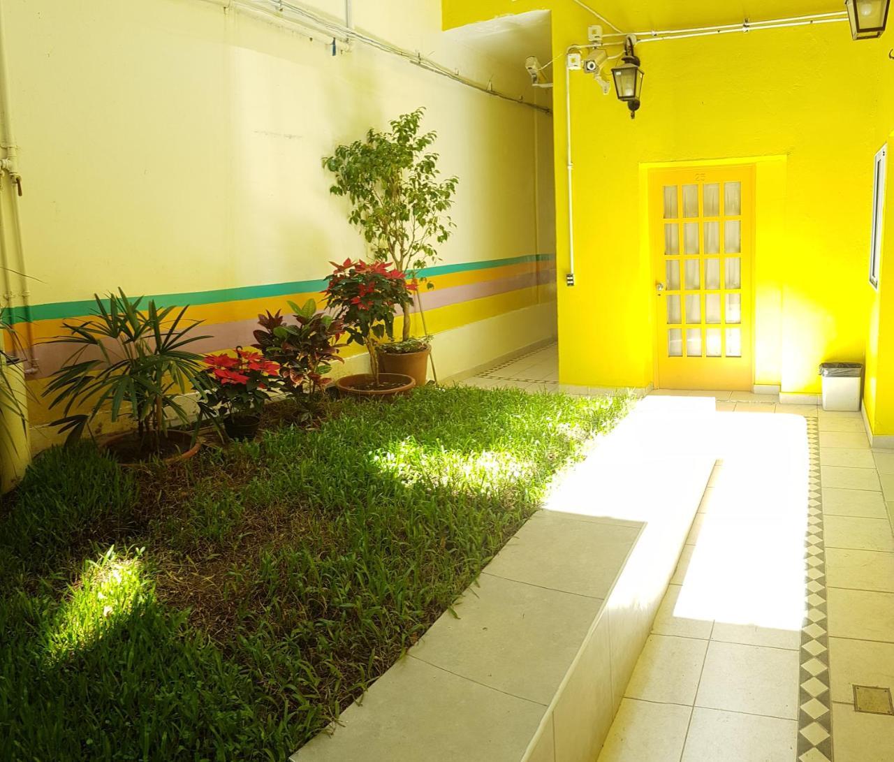 Hostel Master Borges *